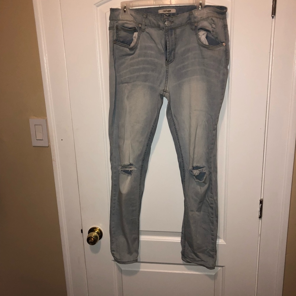 Light wash ripped jeans size 14